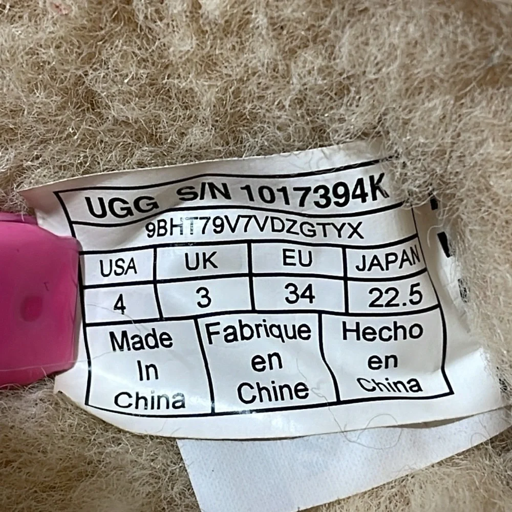 UGG BAILEY BOW II KIDS BOOTS CHESTNUT SIZE 4 - Picture 12 of 13